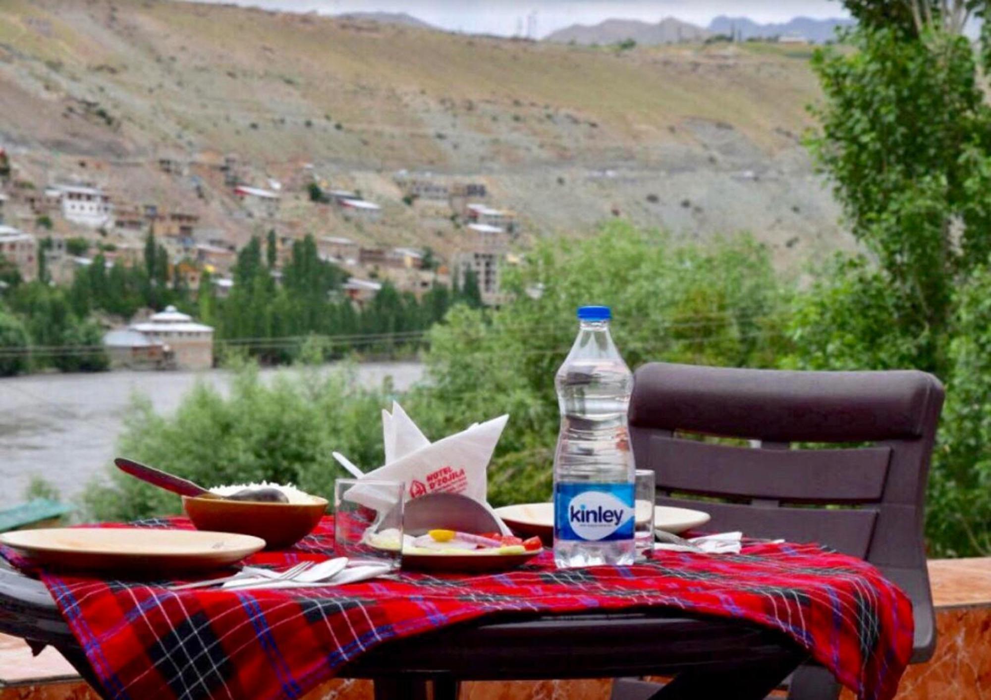 Hotel D'Zojila Kargil Exterior photo