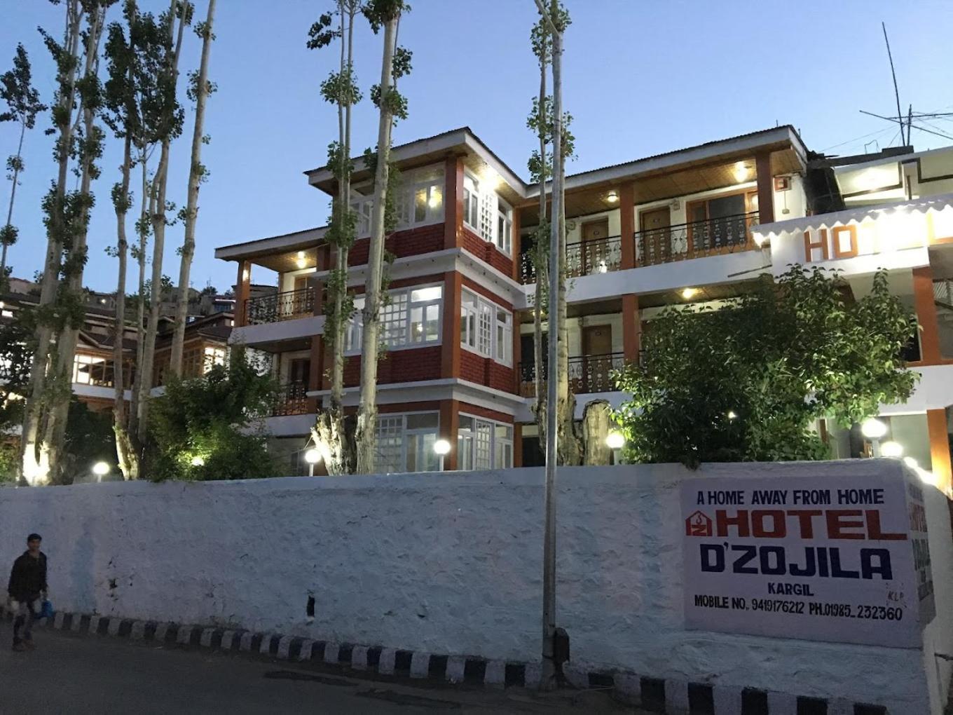 Hotel D'Zojila Kargil Exterior photo