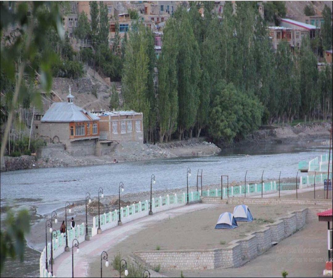 Hotel D'Zojila Kargil Exterior photo